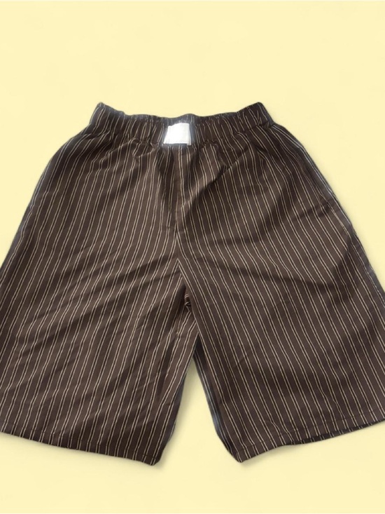Pants - Women’s Brown Pinstripe Elastic-Waist Shorts